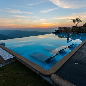 Polo Orchid Resort